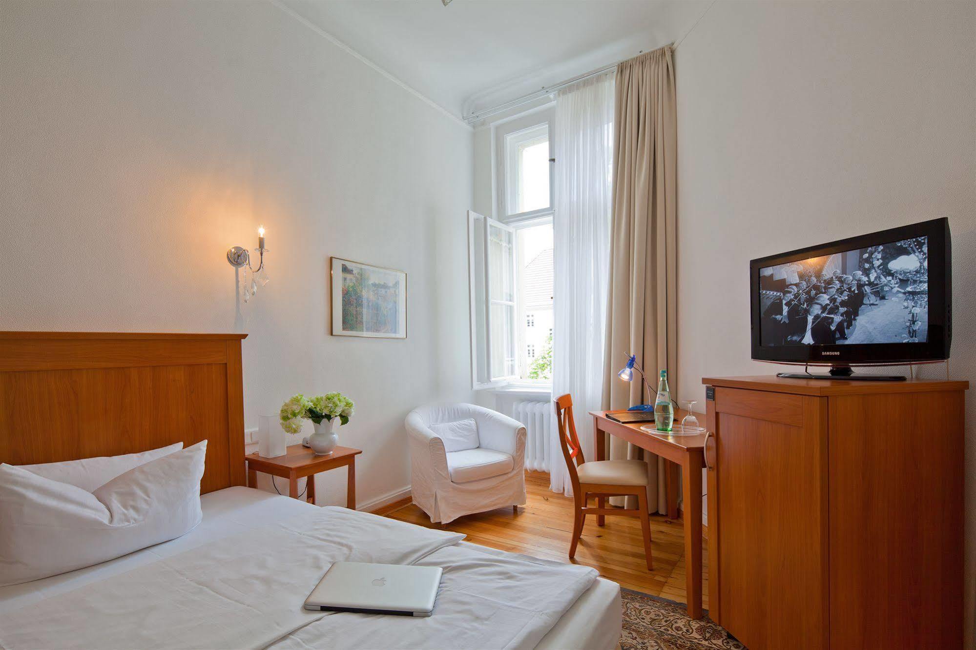 Hotel Brandies An Der Messe Berlin Room photo